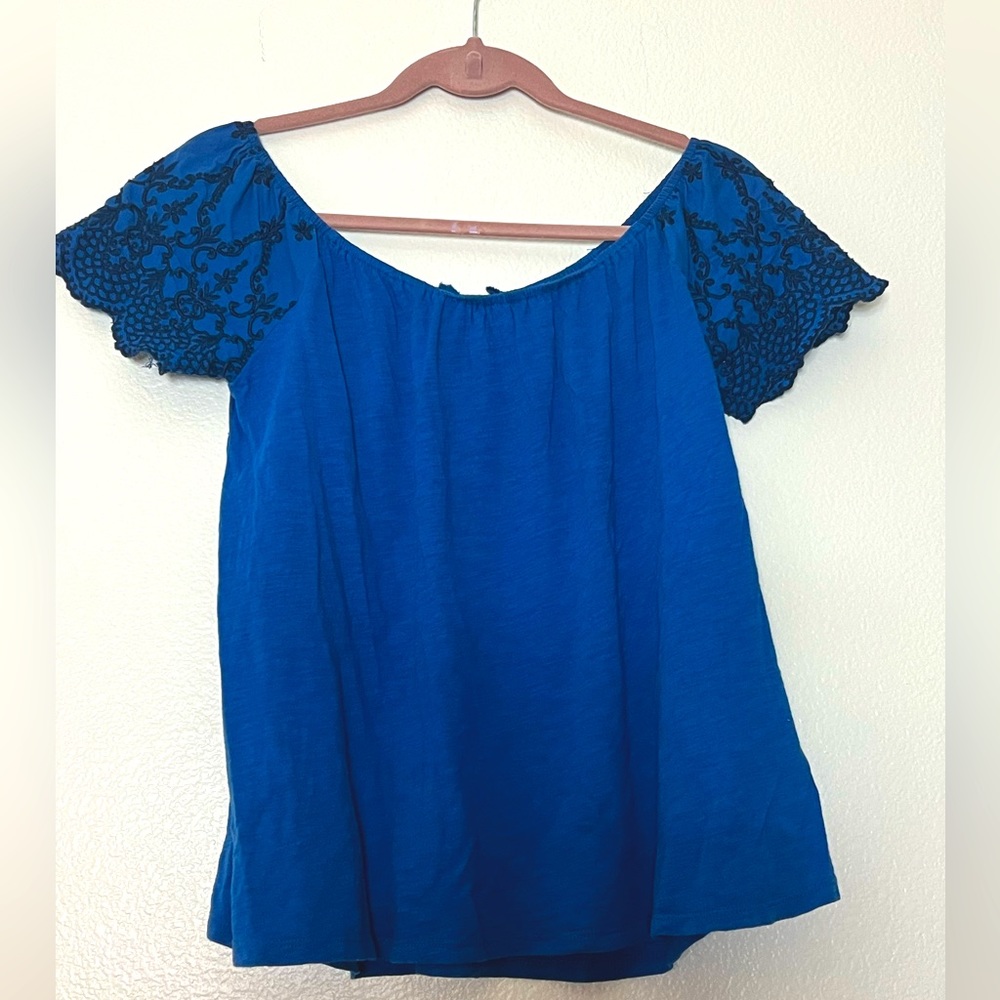 Adorable Blue Top 💙